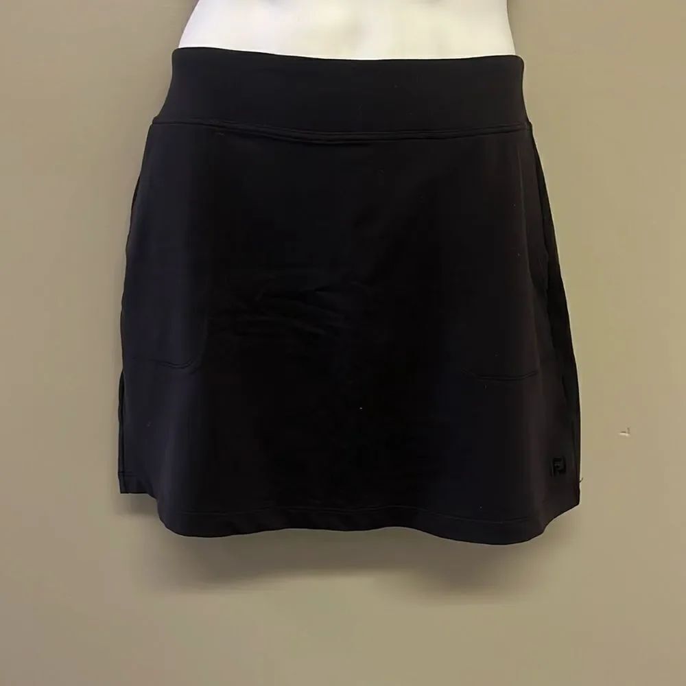 FootJoy Women’s Black Golf Skort with Built in Mesh Shorts with Pockets- Medium